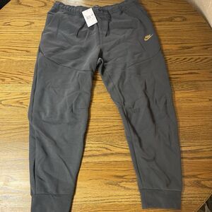 NIKE Tech Fleece Brushed Suede Jogger Pants Tapered DV0538-074 Grey Black Sz XXL